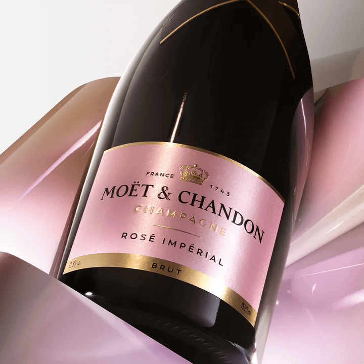 Moet & Chandon Imperial Rose Champagne 750ml Holiday Edition 2024 at ₱4177.00 | Boozy.ph